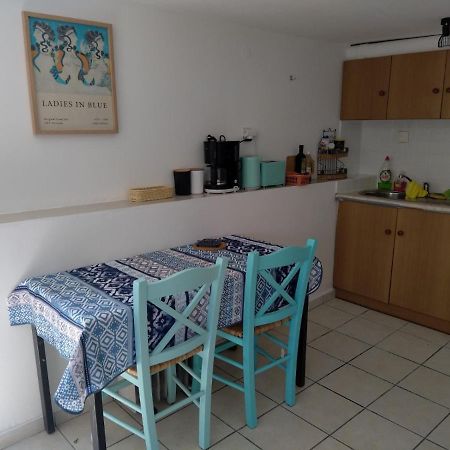 Artemis Ermoupoli Centre Appartement Pour Petit Budget Backpackers Esterno foto