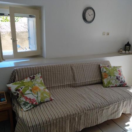 Artemis Ermoupoli Centre Appartement Pour Petit Budget Backpackers Esterno foto