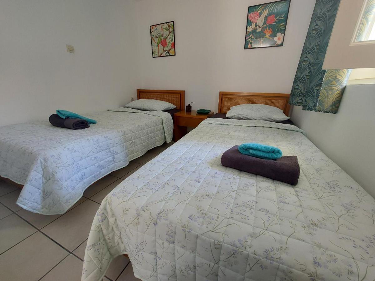 Artemis Ermoupoli Centre Appartement Pour Petit Budget Backpackers Esterno foto